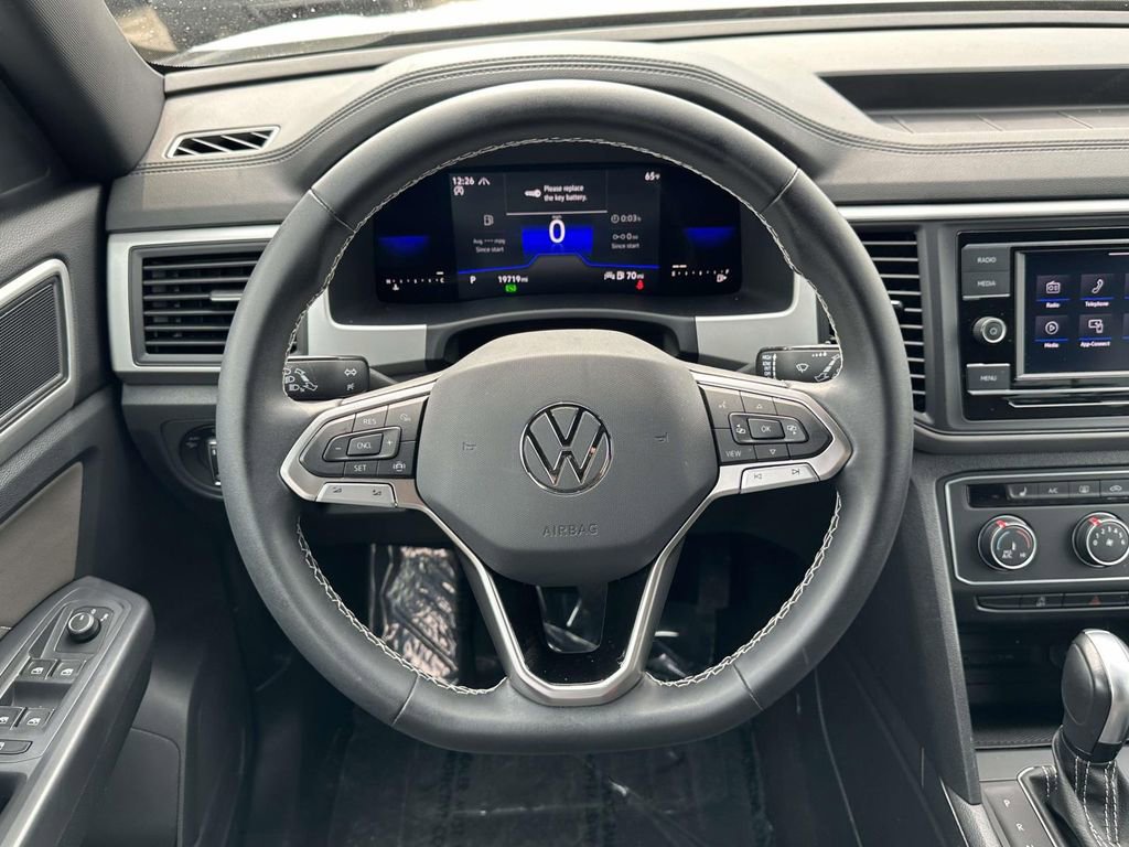 Certified 2023 Volkswagen Atlas Cross Sport SE image 17