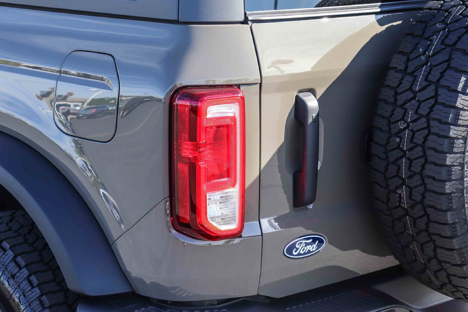 New 2026 Ford Bronco Big Bend w/ Black Diamond Package AWD/4WD image 7