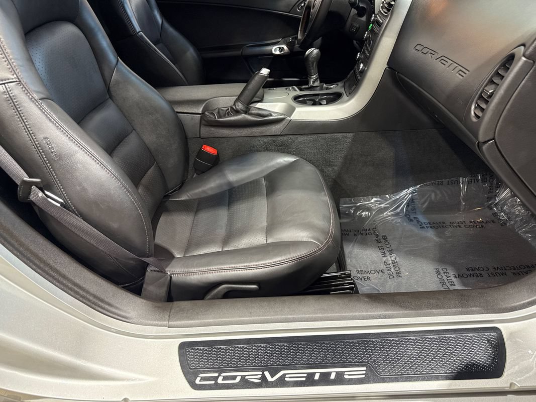 Used 2007 Chevrolet Corvette Z06 w/ Preferred Equipment Group RWD image 60