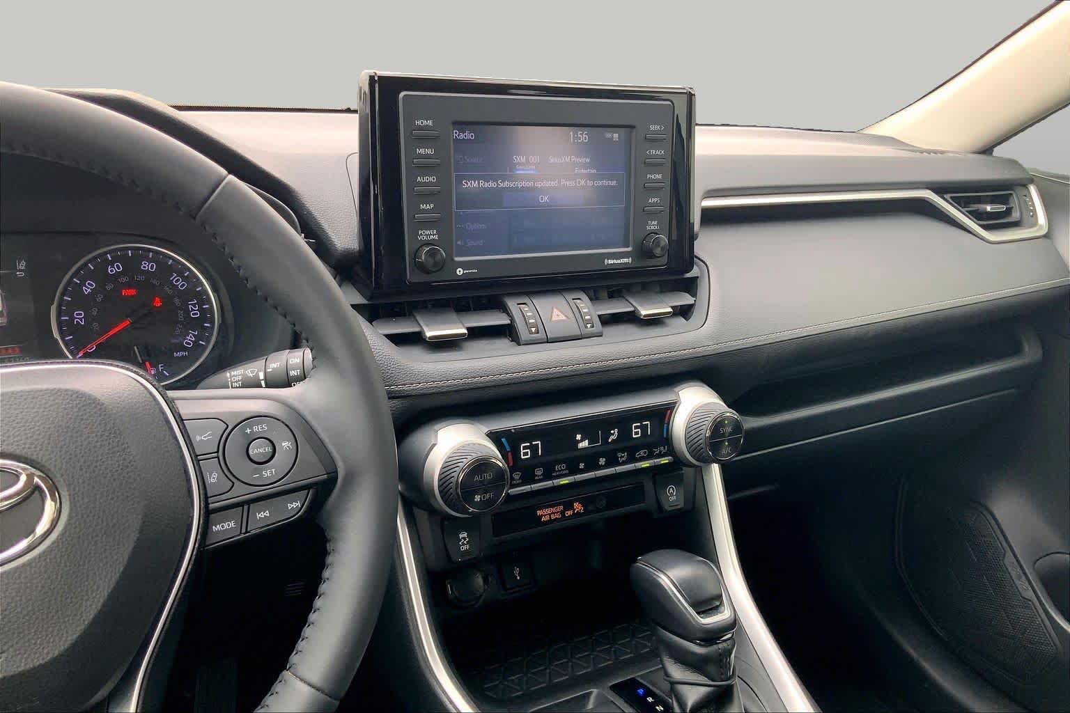 Used 2020 Toyota RAV4 XLE Premium FWD image 7