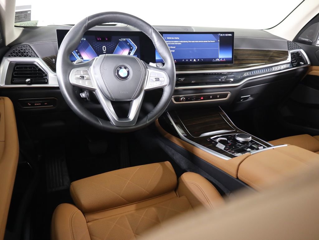 Used 2025 BMW X7 xDrive40i AWD/4WD image 34