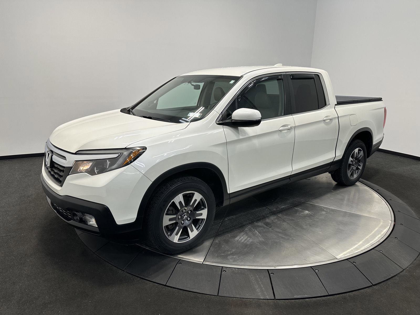 Used 2017 Honda Ridgeline RTL image 3