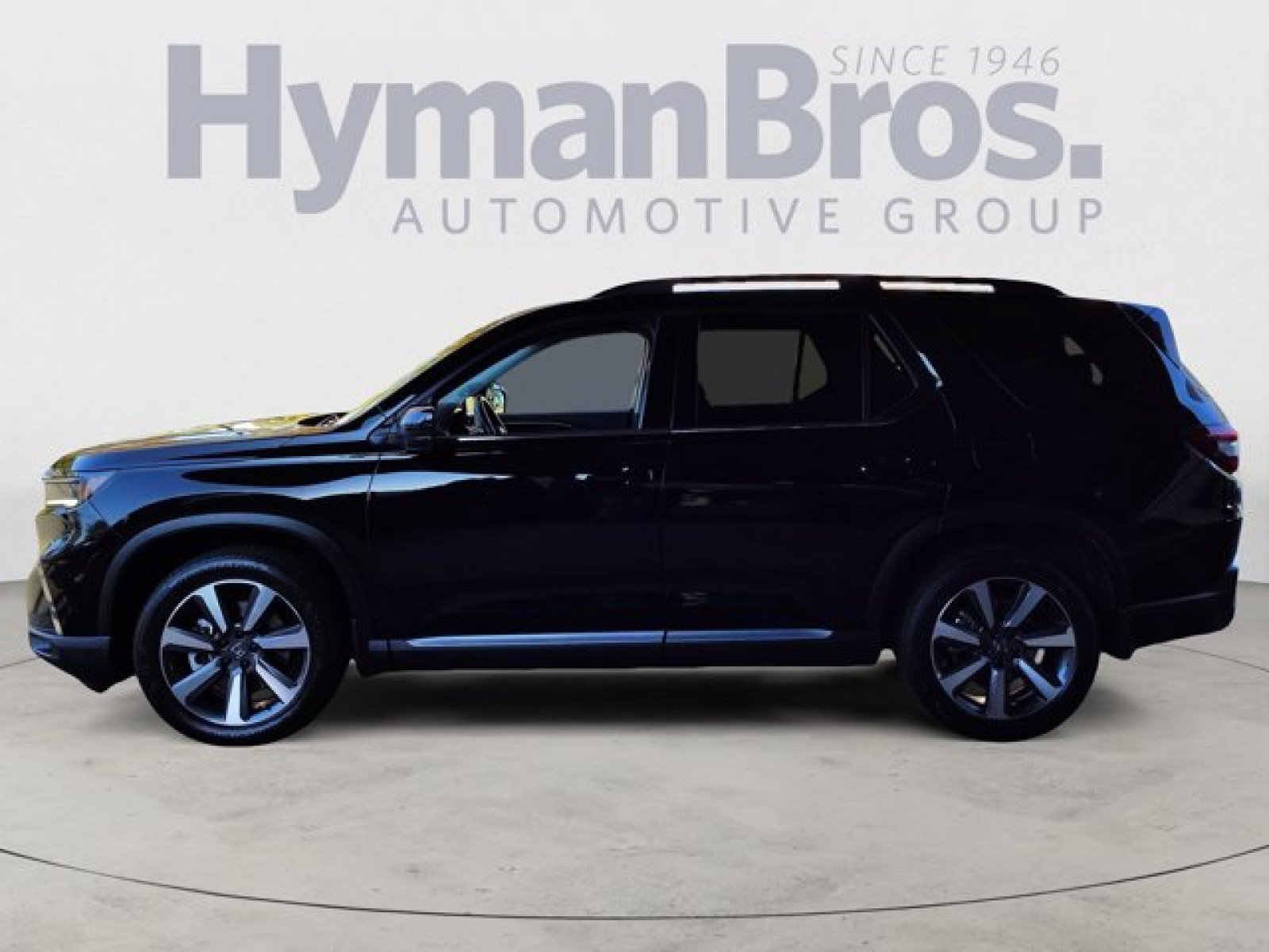 Used 2023 Honda Pilot Touring image 6