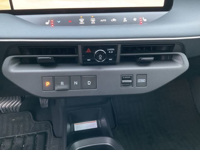 New 2026 Nissan Leaf Platinum+ w/ Cargo Package (Platinum+) image 24