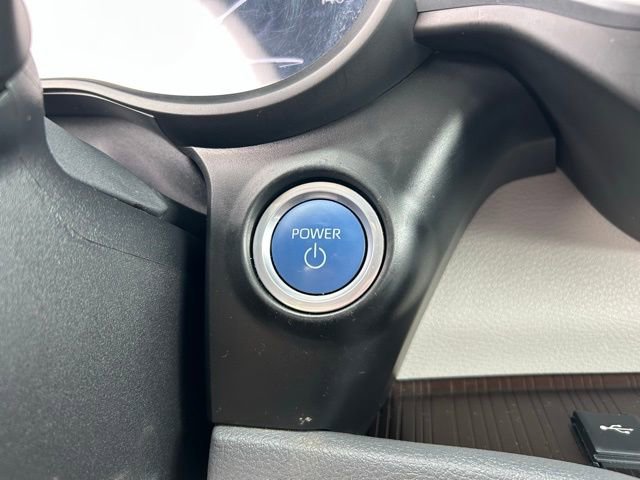 Used 2021 Toyota Sienna XLE image 28