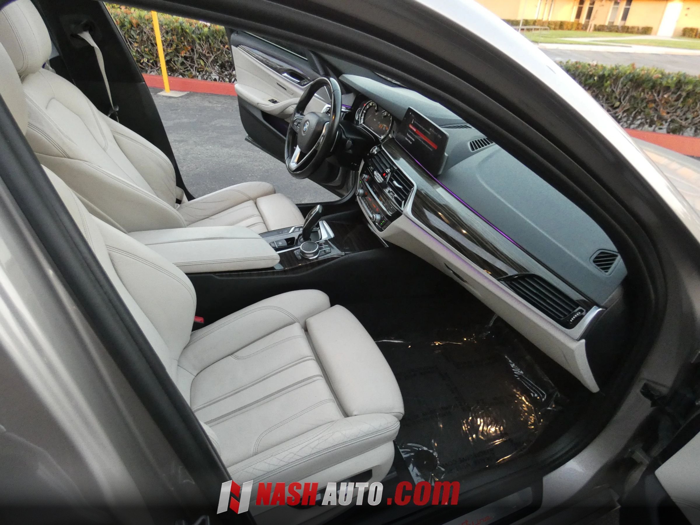 Used 2018 BMW 540i RWD image 24