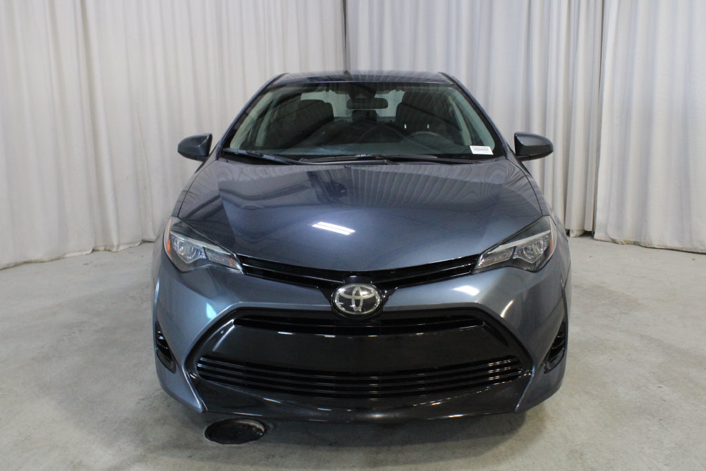 Used 2018 Toyota Corolla LE FWD image 36