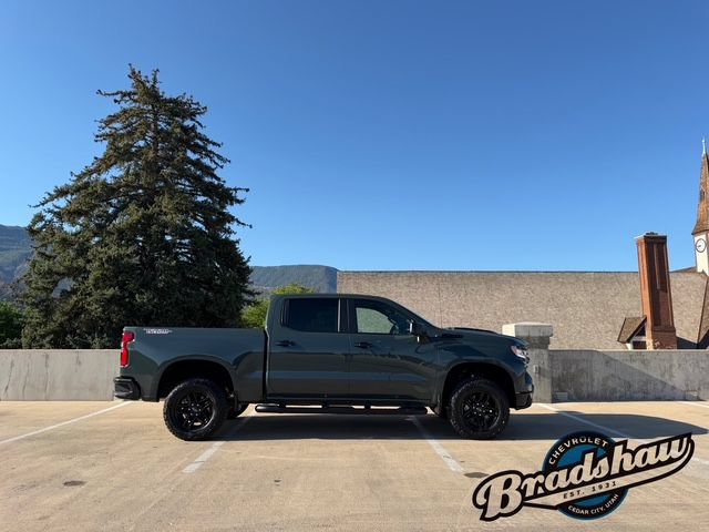 Used 2025 Chevrolet Silverado 1500 LT Trail Boss w/ Convenience Package II AWD/4WD image 3