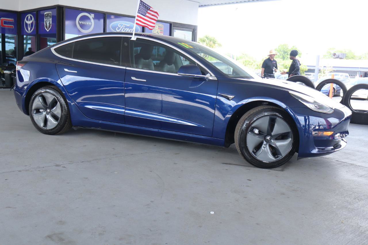 Used 2018 Tesla Model 3 Long Range RWD image 6