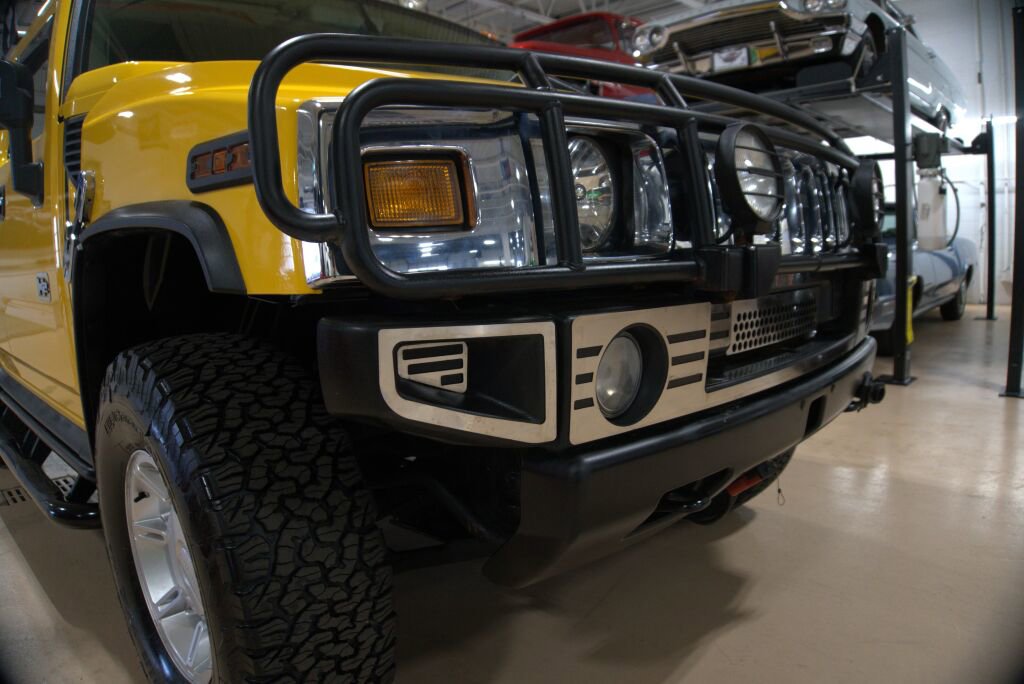 Used 2003 HUMMER H2 w/ Preferred Equipment Group image 10