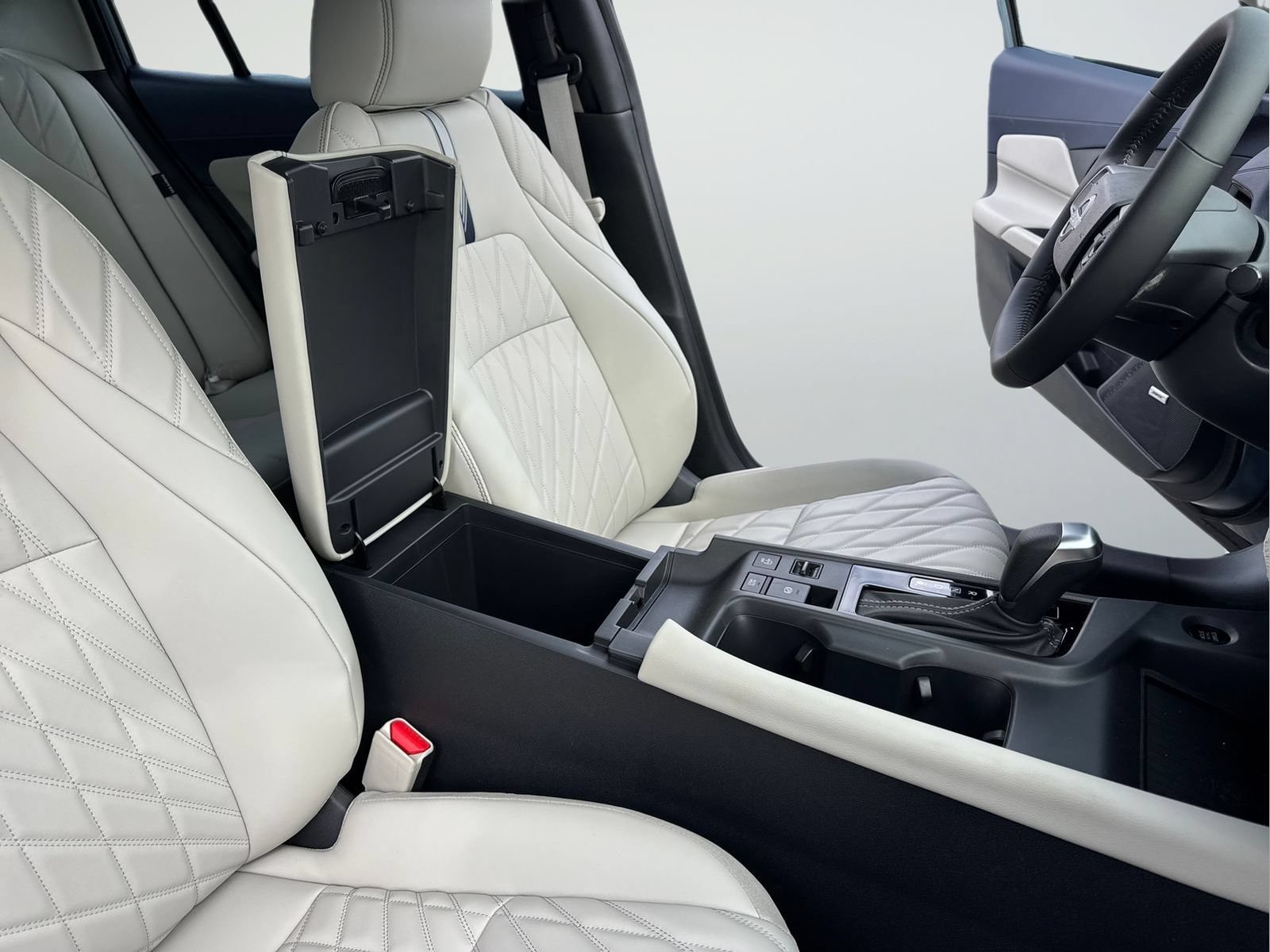New 2026 Nissan Sentra SL w/ Floor Mat Package FWD image 38