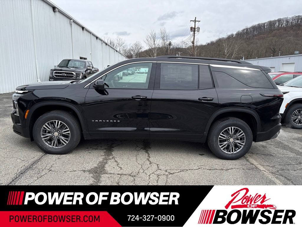 New 2026 Chevrolet Traverse LT w/ Driver Confidence Package image 2