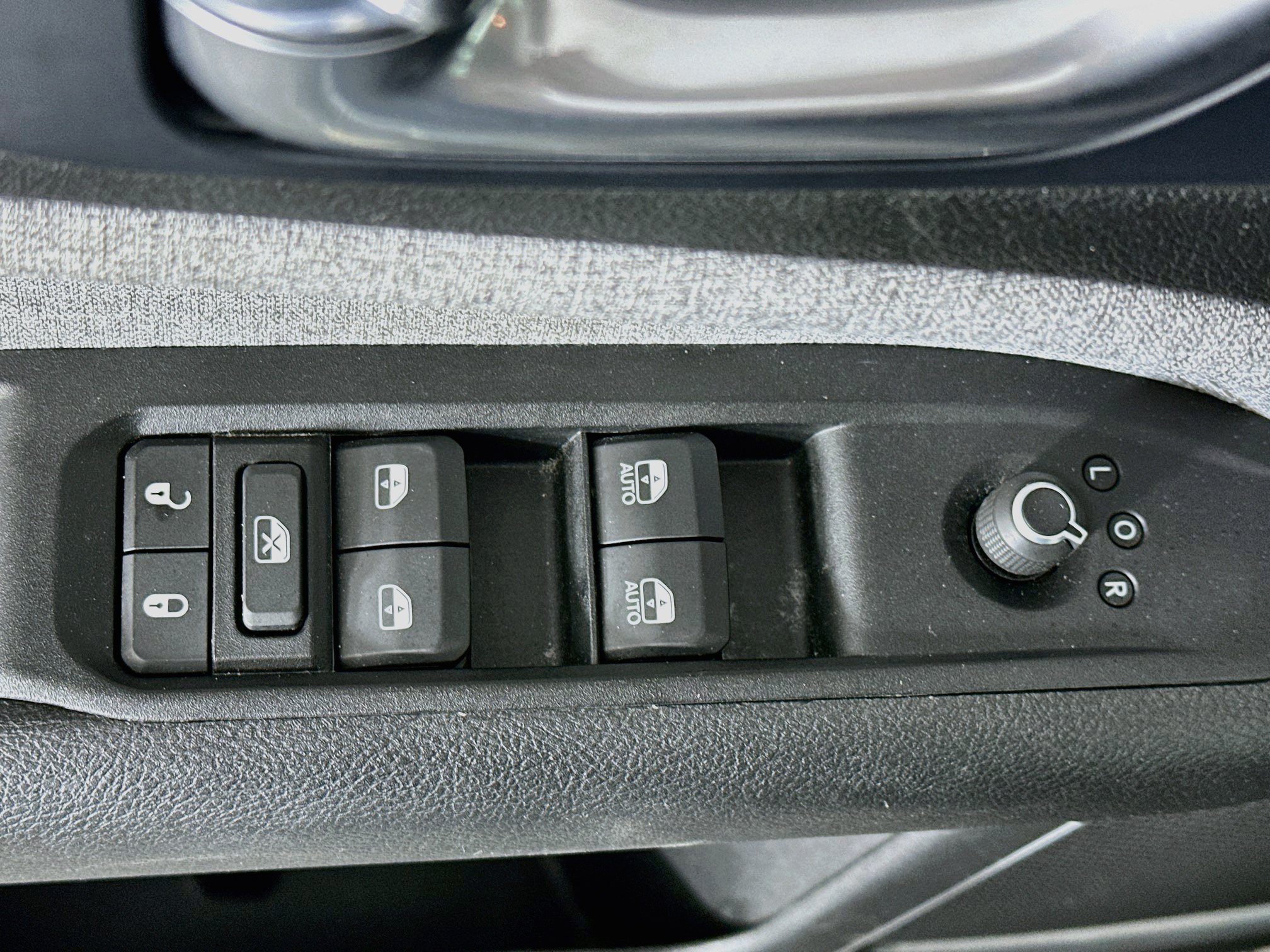 Used 2022 Jeep Compass Latitude AWD/4WD image 15