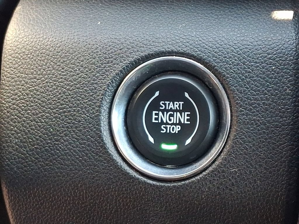 Certified 2025 GMC Acadia Elevation w/ Elevation Premium Package AWD/4WD image 22