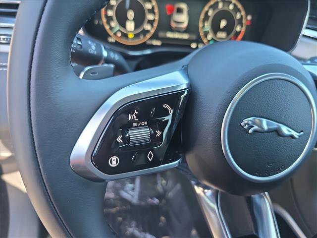 New 2026 Jaguar F-PACE R-Dynamic S image 14