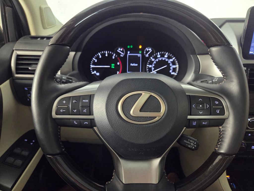 Used 2023 Lexus GX 460 Premium w/ Premium Package AWD/4WD image 14
