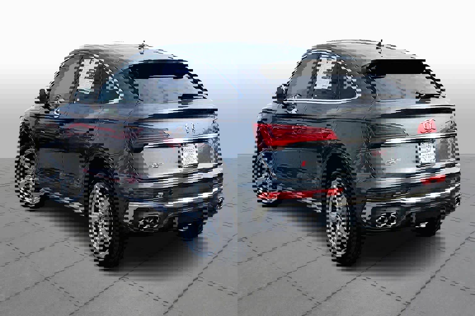 Used 2022 Audi SQ5 Premium w/ Convenience Package image 12