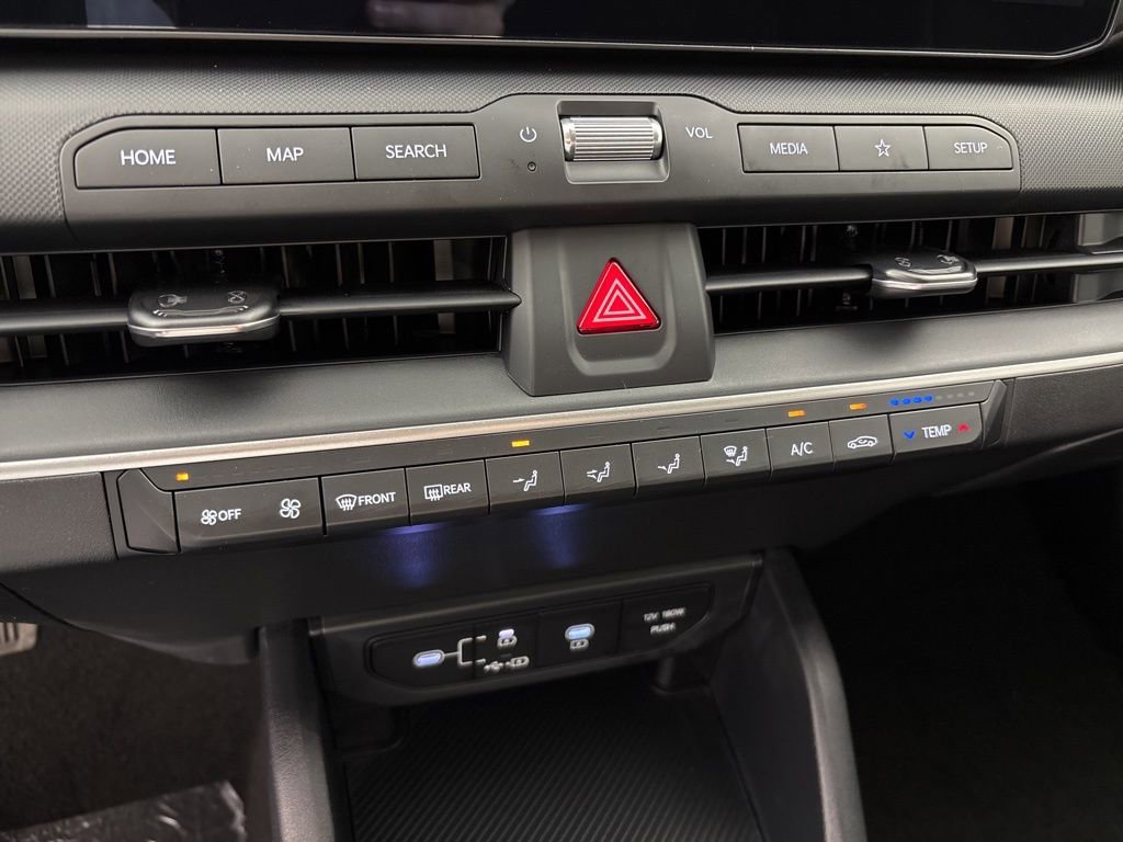 New 2026 Kia K4 FWD image 32