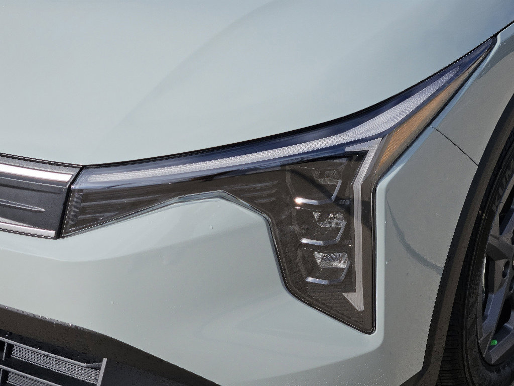 New 2026 Kia K4 LXS image 5