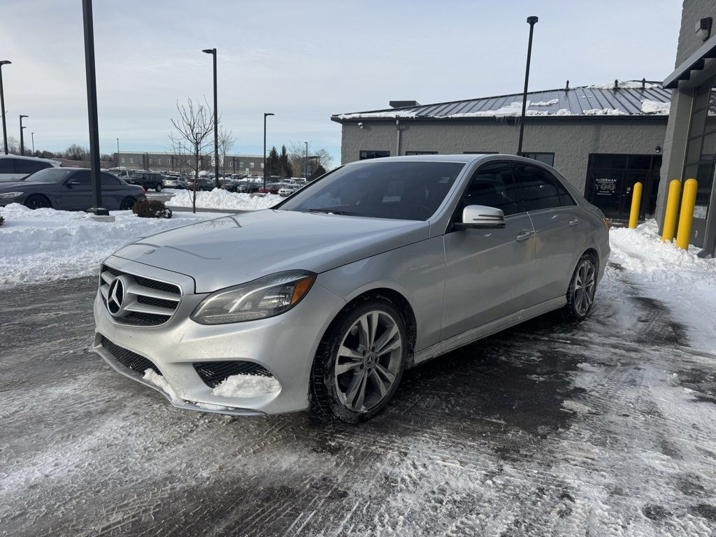 Used 2016 Mercedes-Benz E 350 4MATIC Sedan image 5
