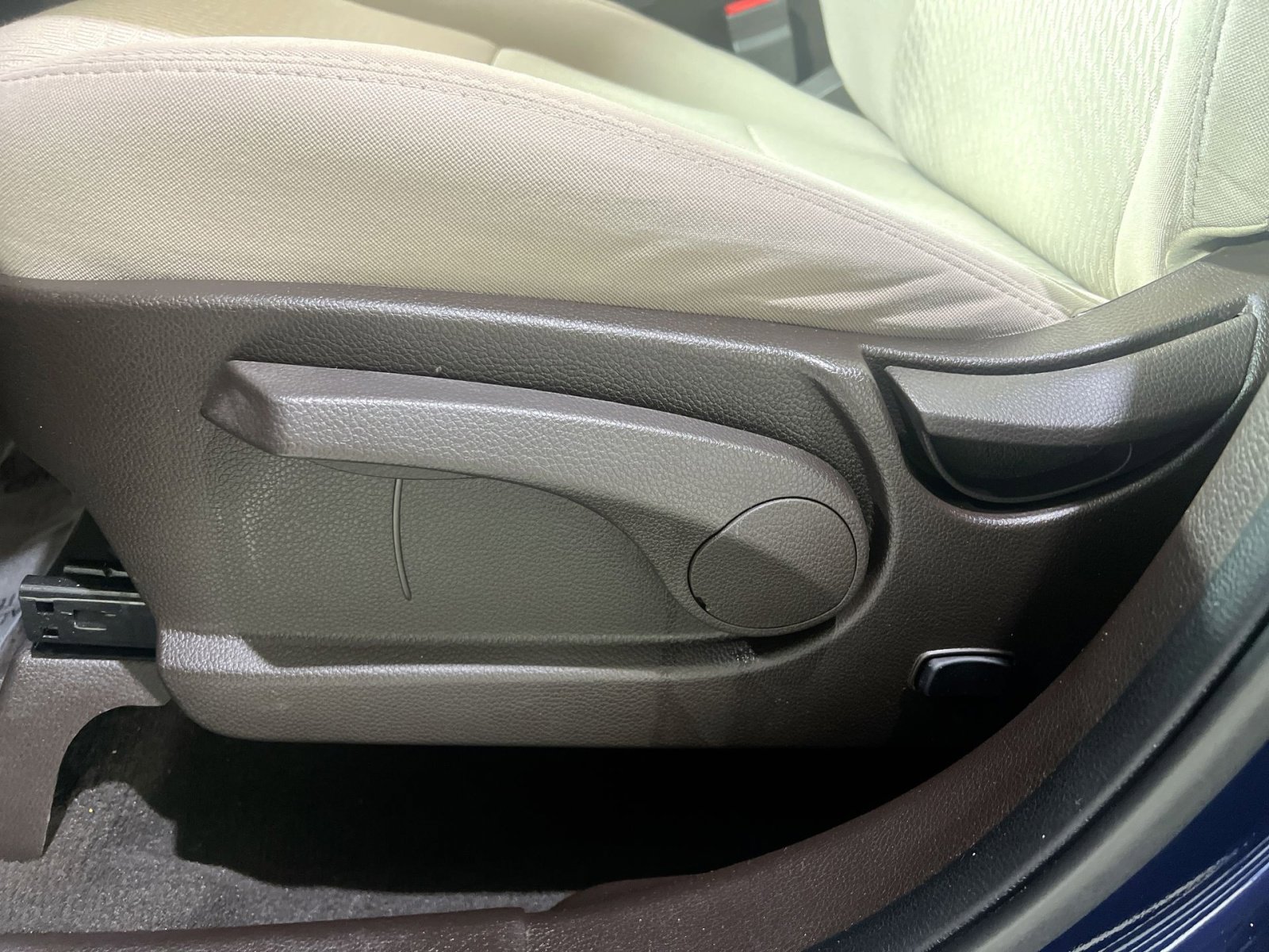 Used 2017 Hyundai Santa Fe Sport image 24