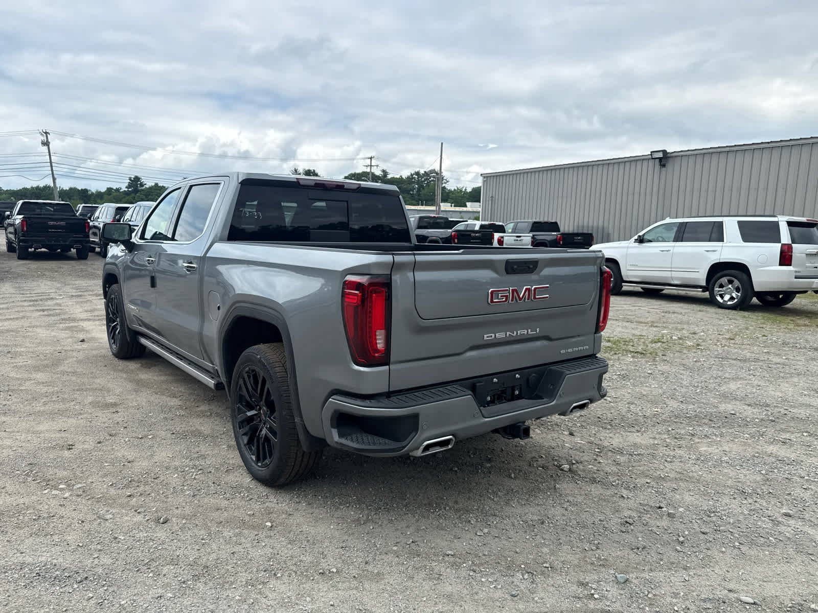 New 2026 GMC Sierra 1500 Denali w/ Technology Package AWD/4WD image 3