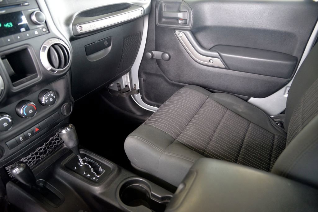 Used 2012 Jeep Wrangler Sport AWD/4WD image 25