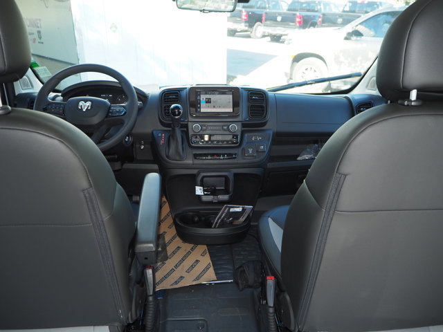 New 2025 RAM ProMaster 3500 w/ Roll-Up Rear Door Package image 9