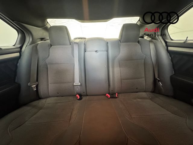Used 2016 Ford Taurus SEL FWD image 11