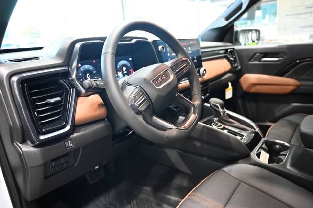 New 2026 GMC Canyon AT4 w/ Technology Plus Package AWD/4WD image 24