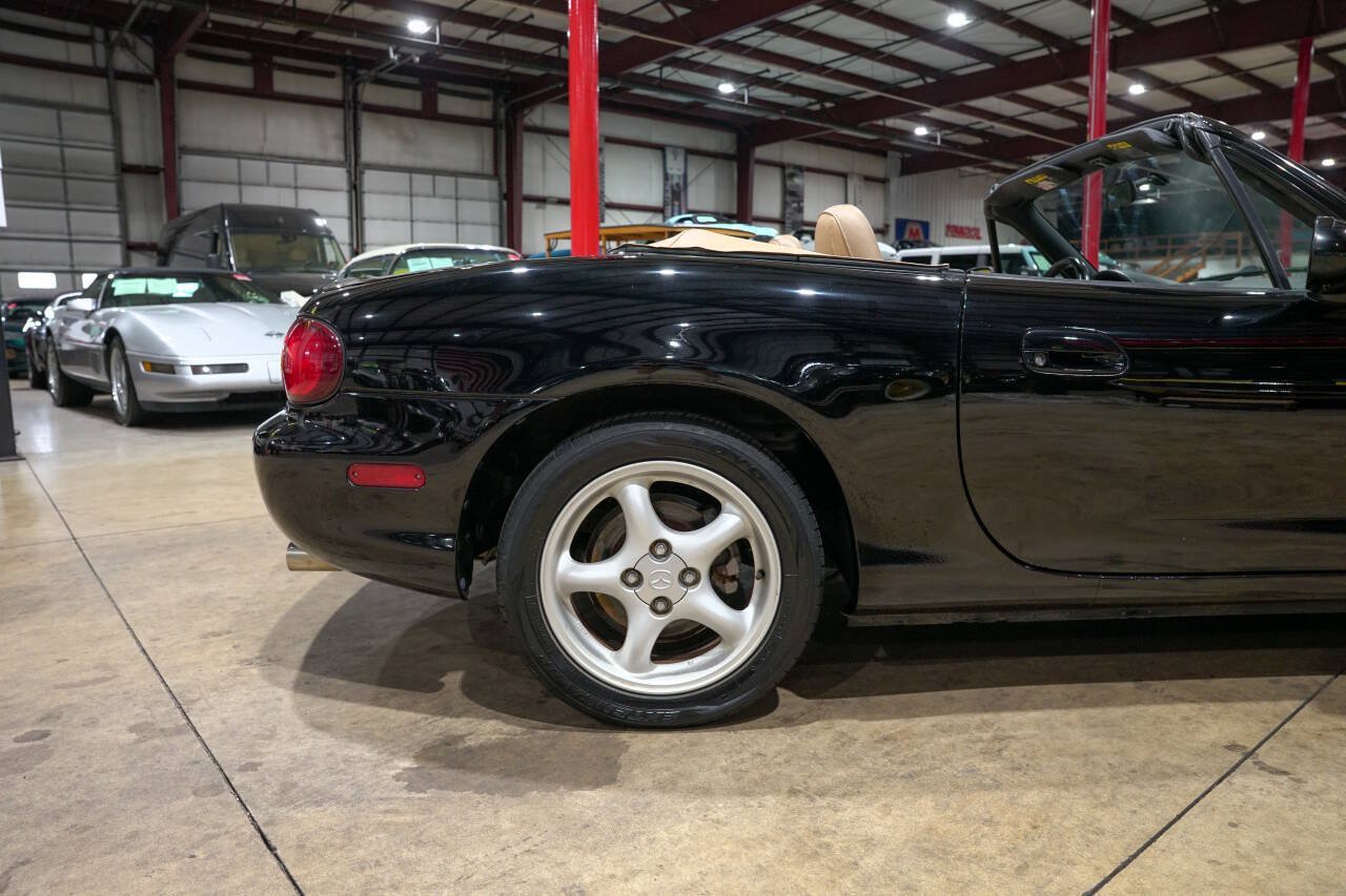 Used 1999 MAZDA MX-5 Miata RWD image 9