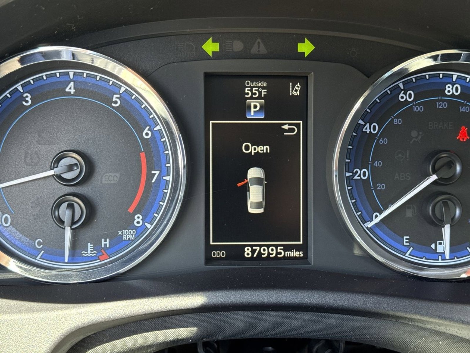 Used 2017 Toyota Corolla SE w/ SE Premium Package FWD image 15