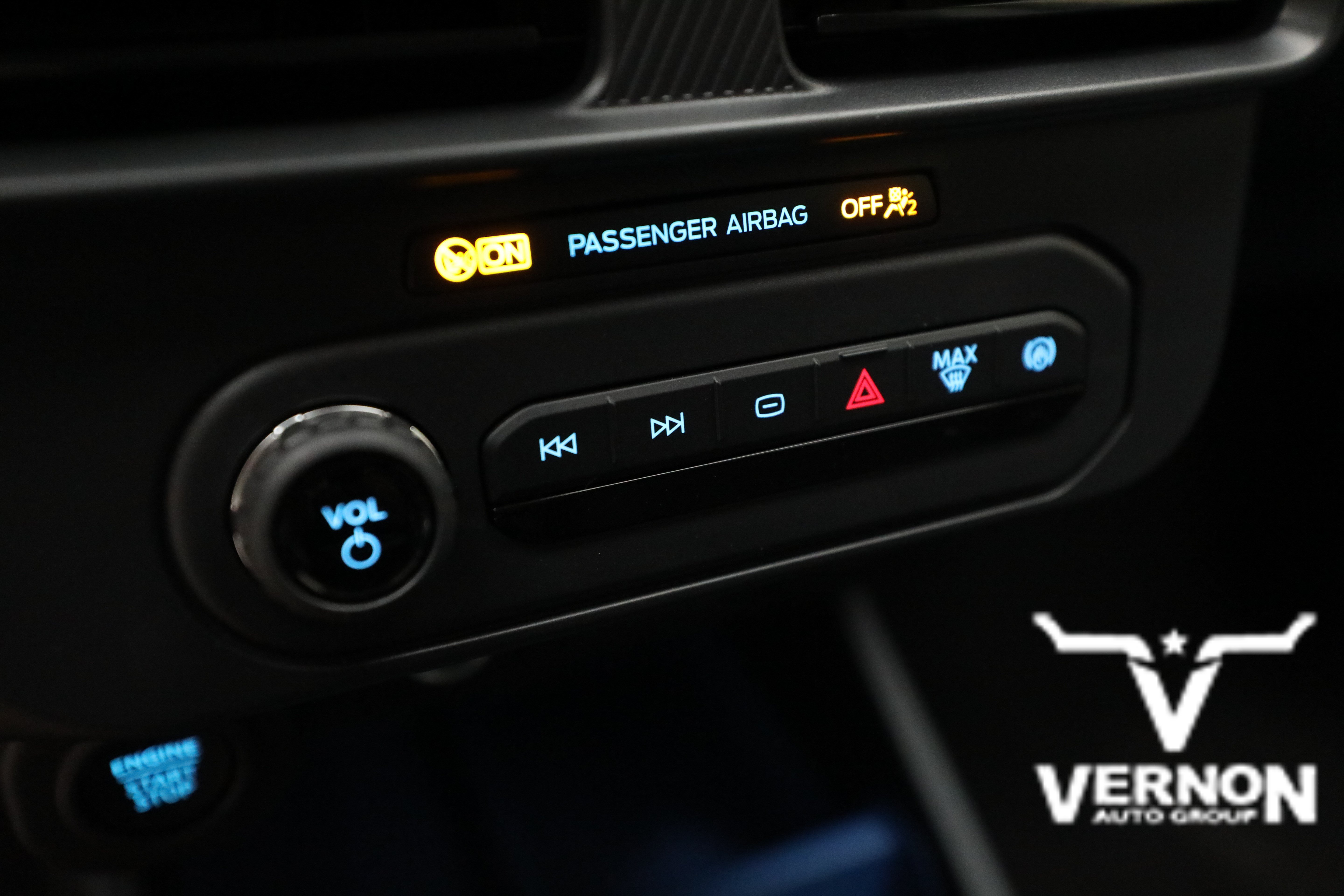 New 2026 Ford Maverick XLT w/ XLT Luxury Package FWD image 22