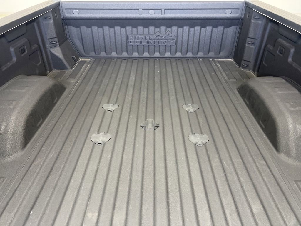 Used 2024 Chevrolet Silverado 2500 High Country w/ High Country Premium Package AWD/4WD image 17