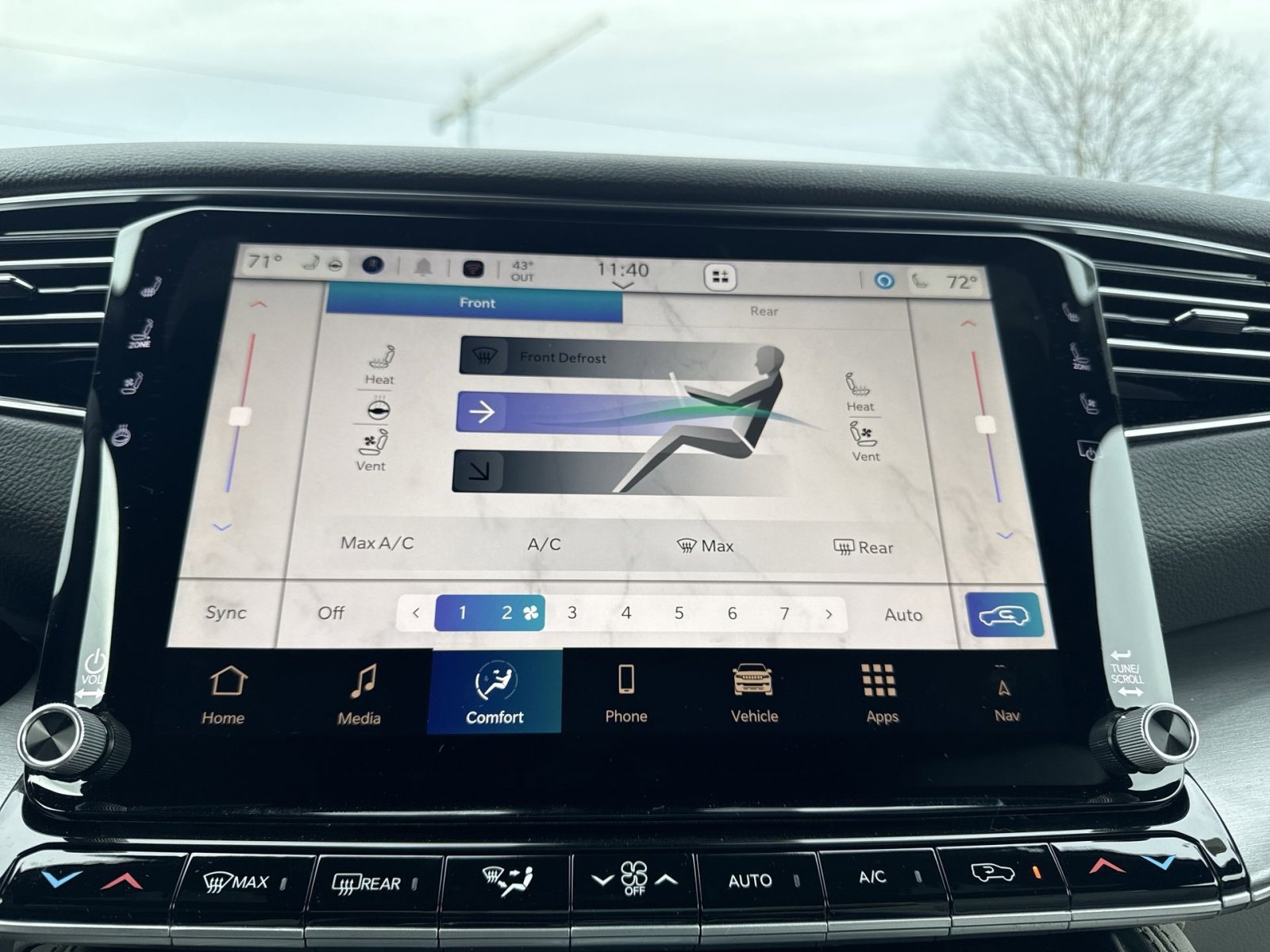 New 2026 Jeep Grand Wagoneer L 4WD w/ Premium Group I image 21