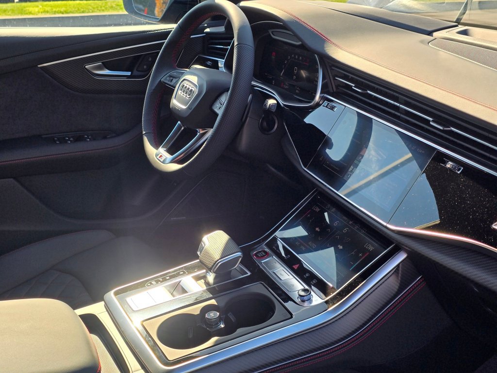 New 2026 Audi SQ8 Prestige AWD/4WD image 25