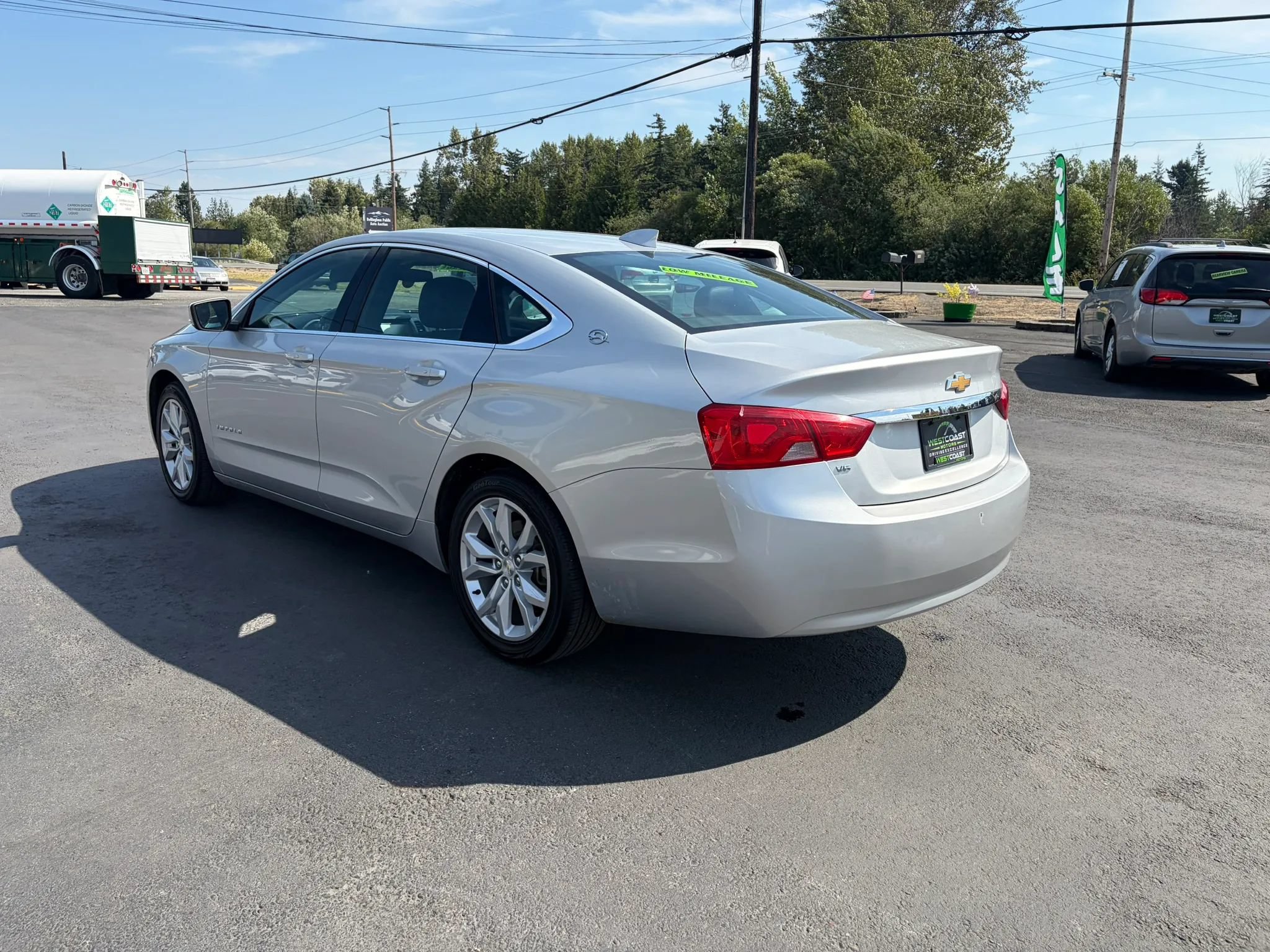 Used 2019 Chevrolet Impala LT FWD image 5