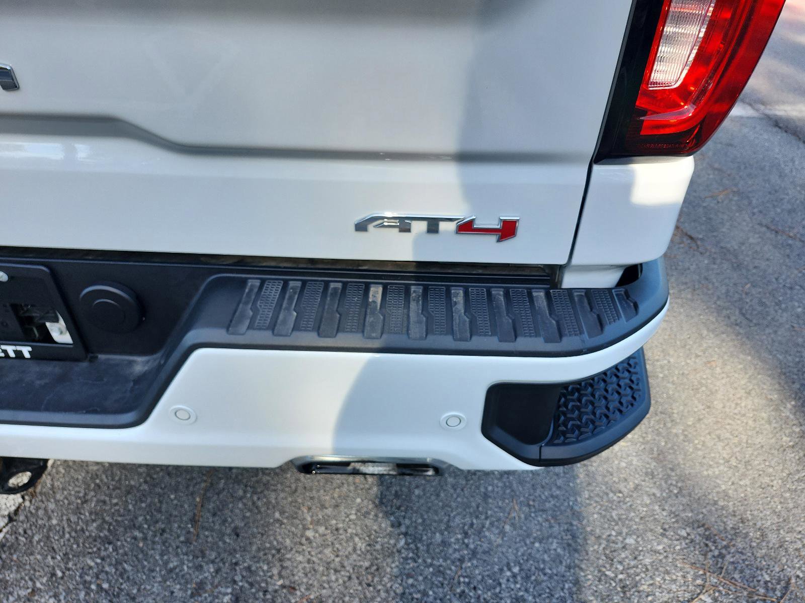Used 2026 GMC Sierra 1500 AT4 w/ AT4 Premium Package image 5