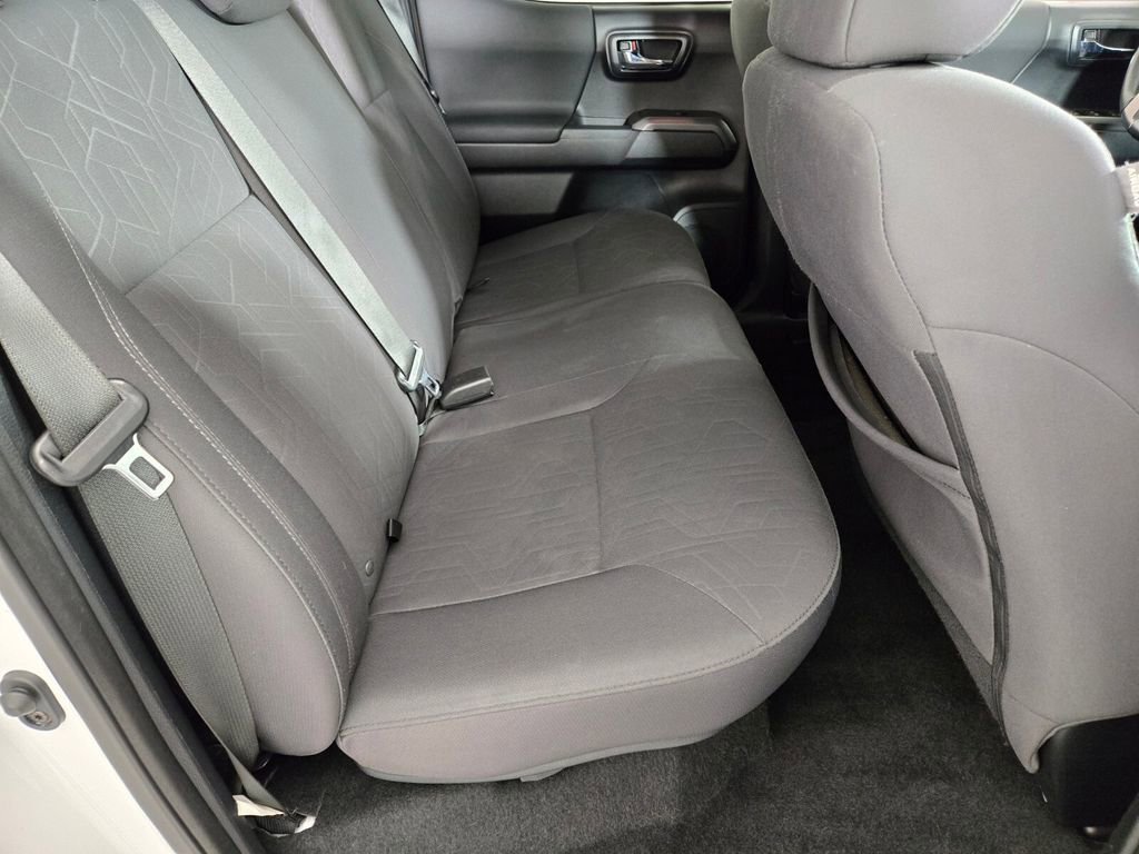 Used 2019 Toyota Tacoma TRD Off-Road w/ Technology Package image 21