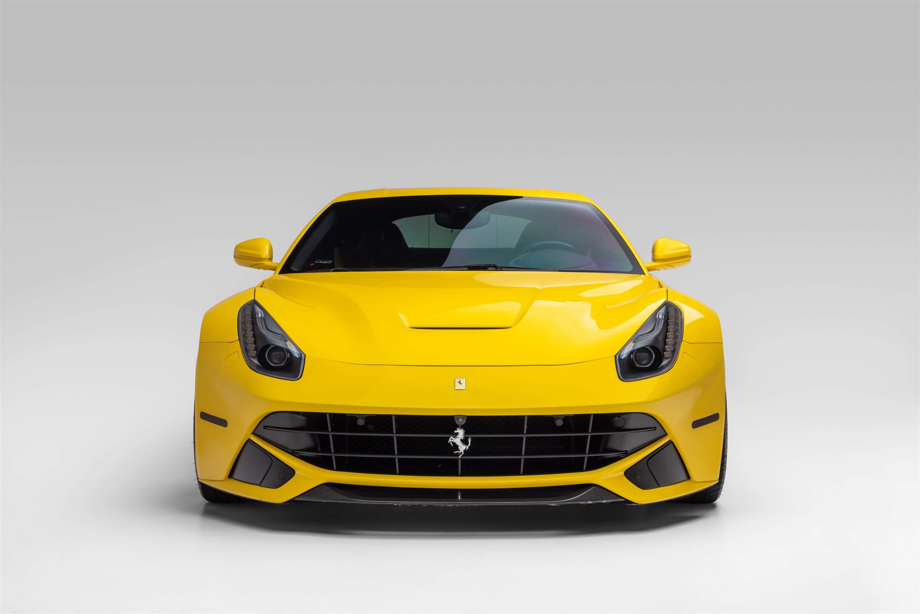Certified 2017 Ferrari F12 Berlinetta RWD image 3