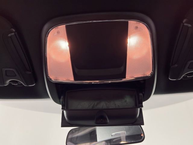 Used 2023 Dodge Charger SXT RWD image 35