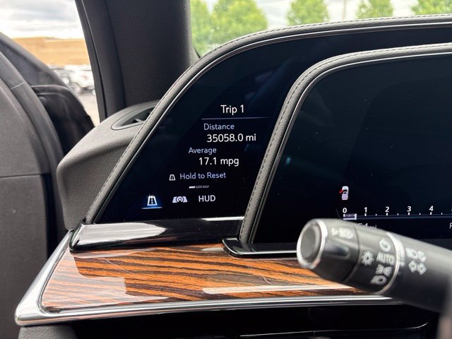 Used 2023 Cadillac Escalade ESV Premium Luxury w/ LPO, Floor Liner Package AWD/4WD image 35