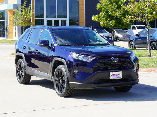 Used 2019 Toyota RAV4 XLE Premium FWD image 8