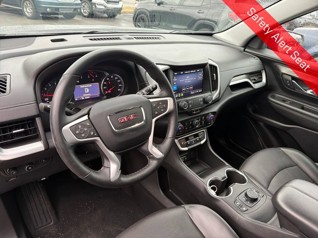 Used 2023 GMC Terrain SLT w/ Elevation Edition image 14