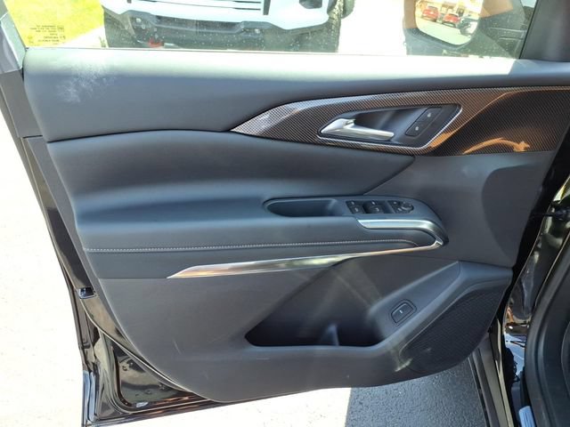 New 2027 Chevrolet Traverse Z71 w/ LPO, Illumination Package AWD/4WD image 13
