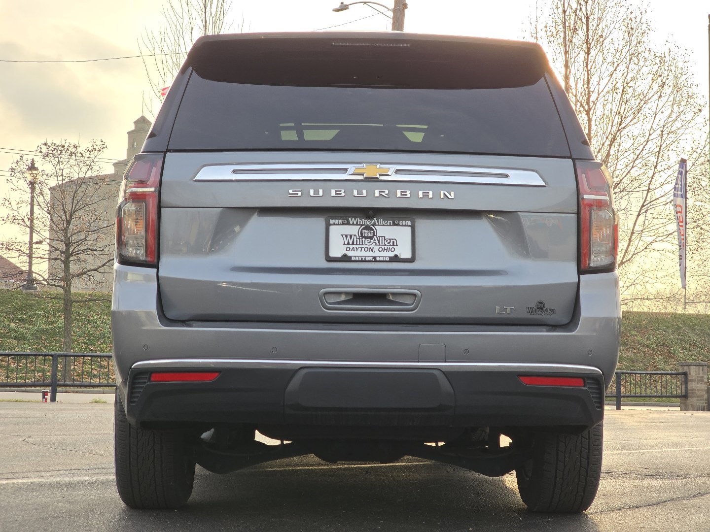 Used 2022 Chevrolet Suburban LT w/ LT Signature Plus Package image 28