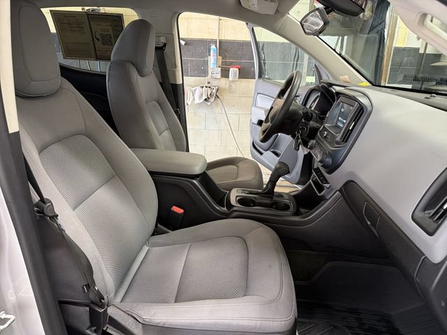 Used 2017 Chevrolet Colorado W/T w/ Custom Special Edition AWD/4WD image 24