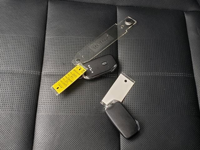 Used 2022 Kia Telluride EX w/ EX Premium Package image 25