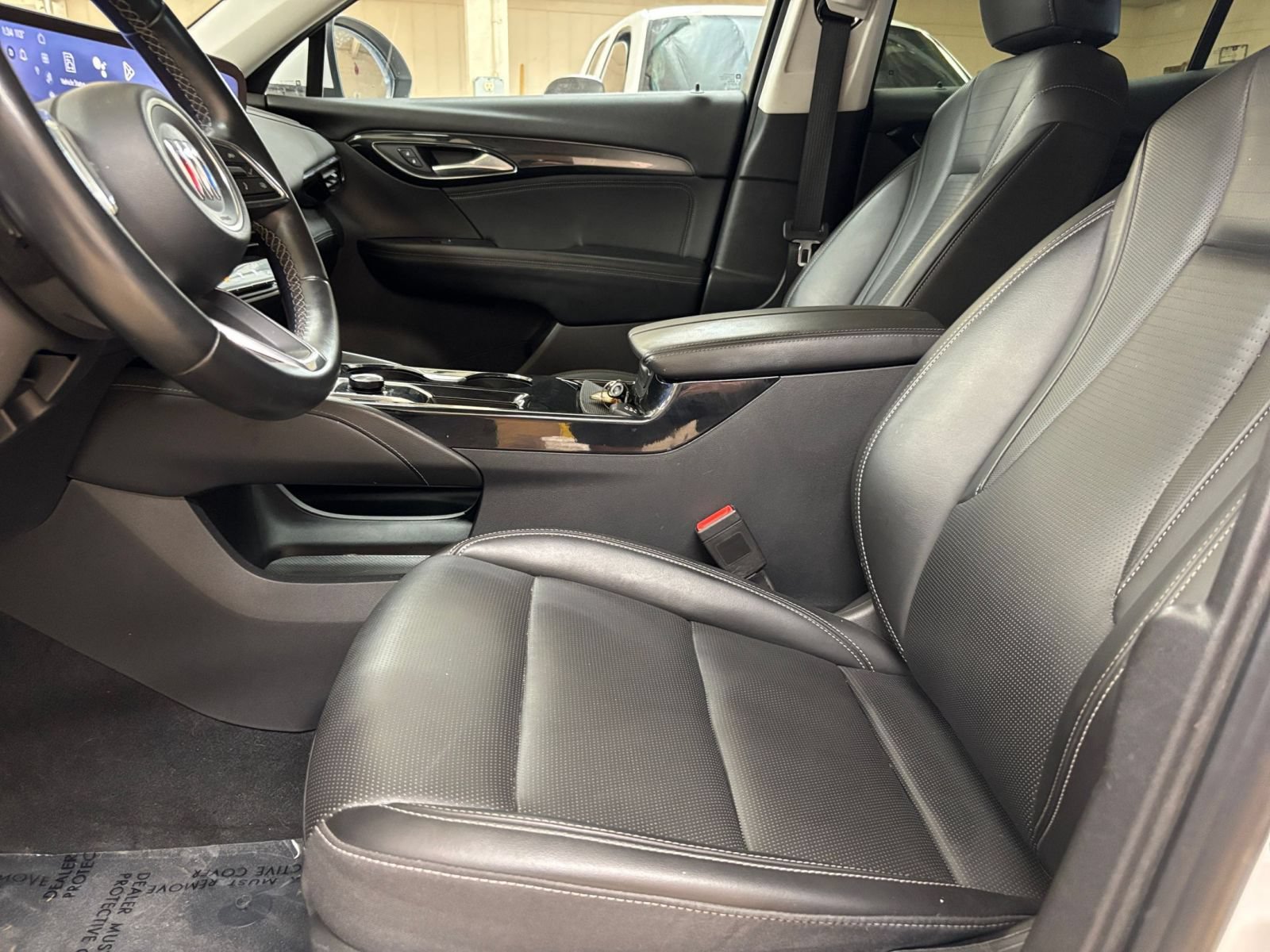 Used 2024 Buick Envision Preferred AWD/4WD image 26