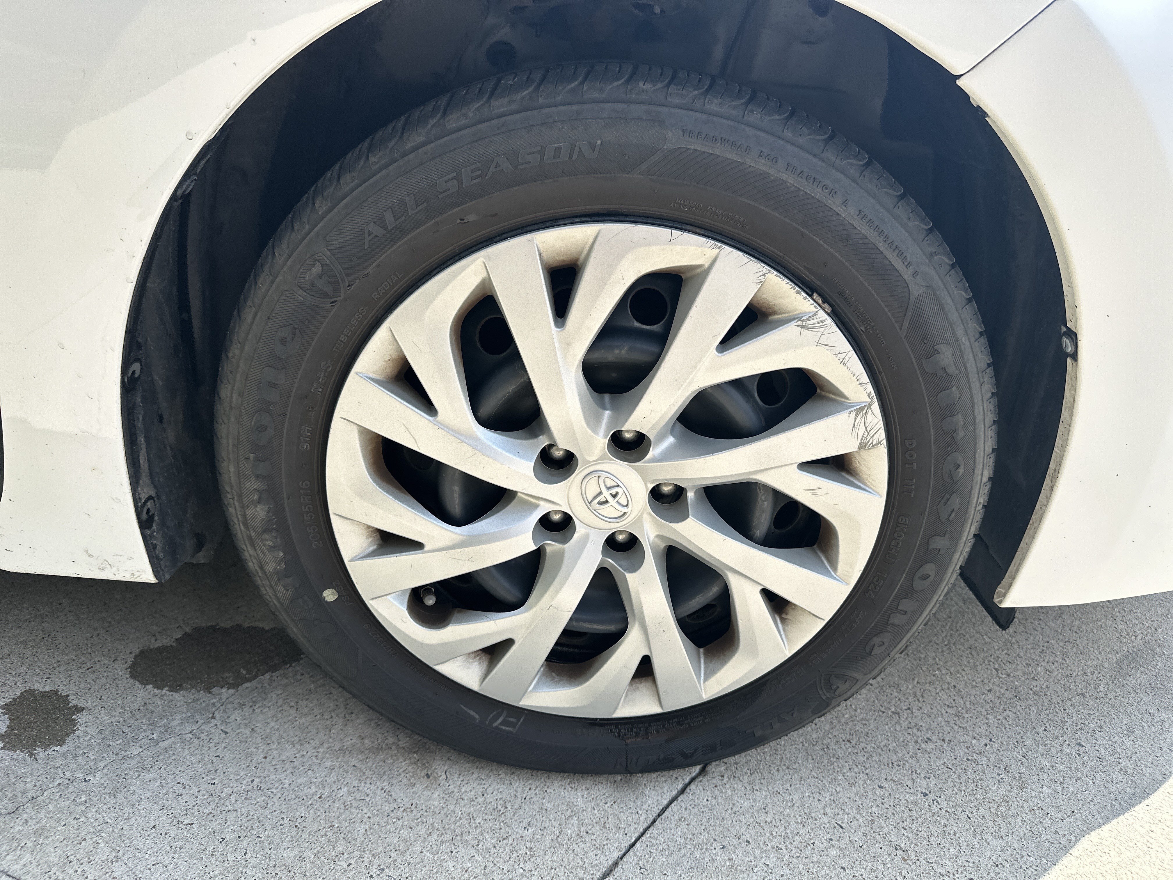 Used 2017 Toyota Corolla LE FWD image 34